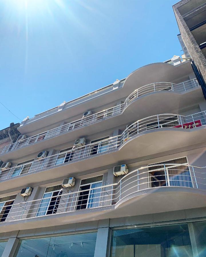 Prestige Hotel Batumi Exterior foto