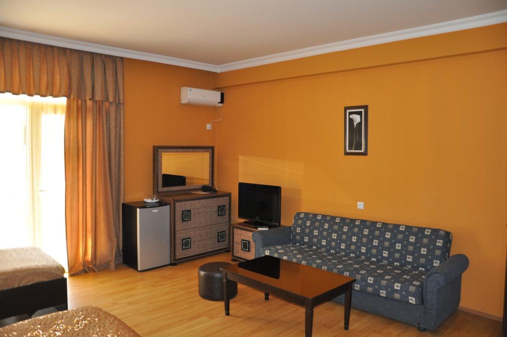 Prestige Hotel Batumi Cameră foto
